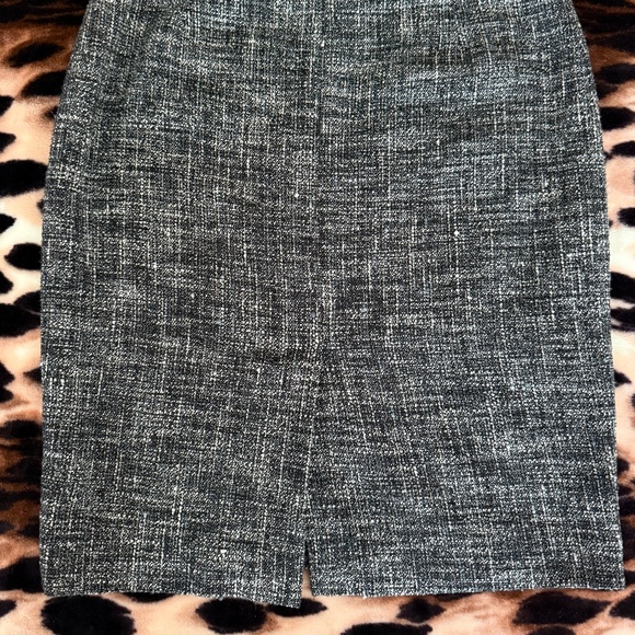 THEORY Women Dark Gray Tweed Pencil / Straight Skirt Size 8 - Picture 3 of 4